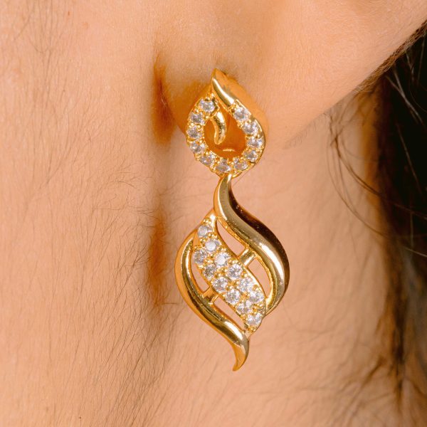 Gold Ear Ring